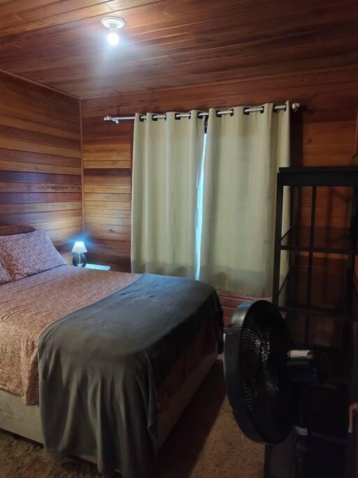 Casa Individual Campeche Otima Localizacao Villa ฟลอเรียนอโปลิส ภายนอก รูปภาพ